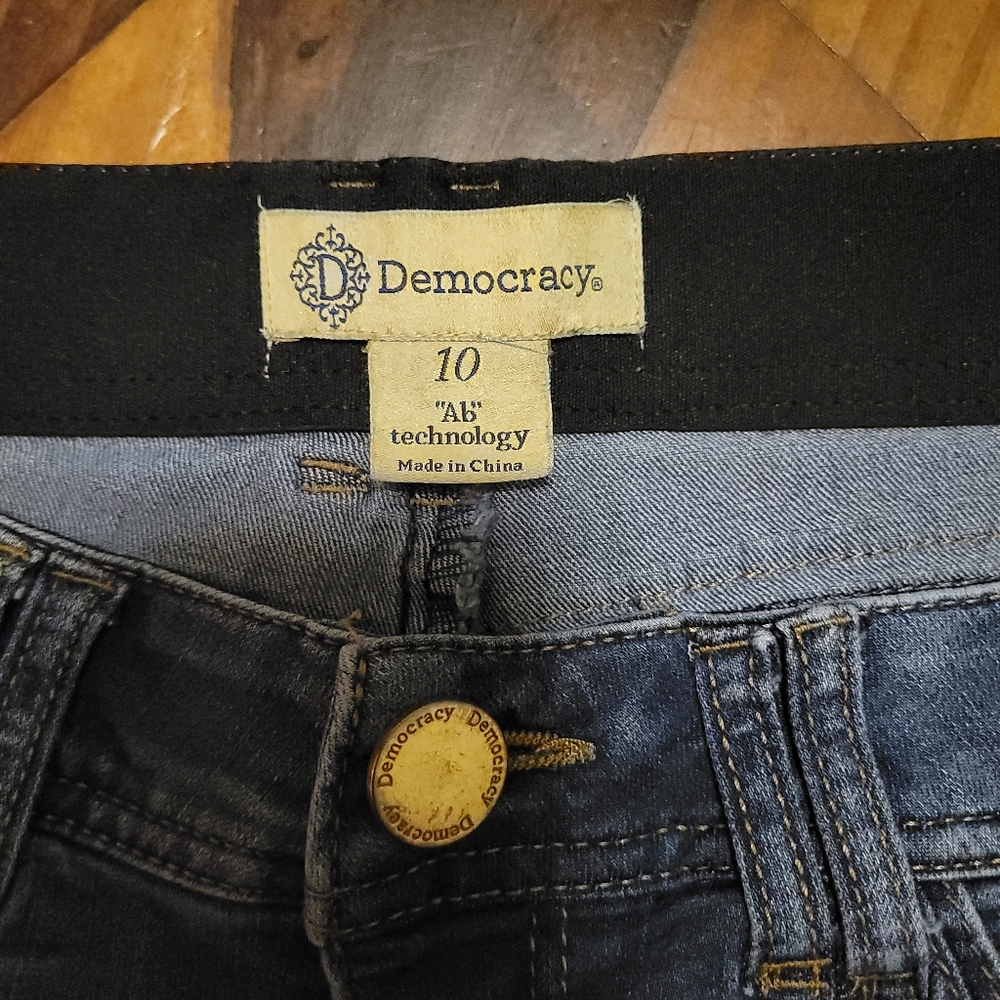 Democracy "Ab" Technology Jeans size 10